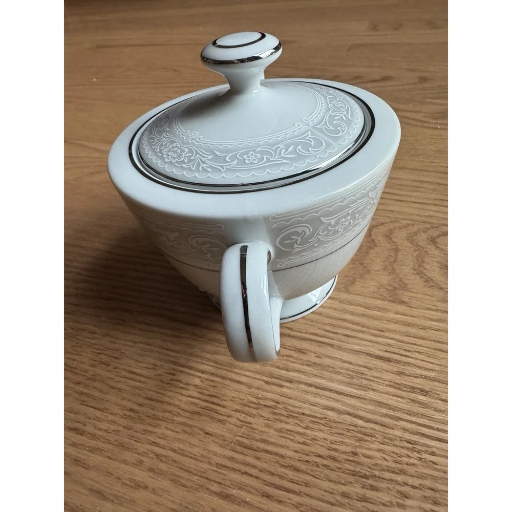 Vintage Sone China Japan 2476 Stream Covered Sugar Bowl - Pristine Platinum Trim